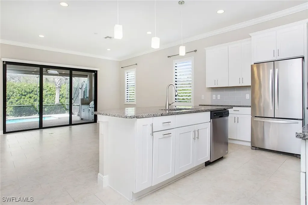 1385 Redona Way Naples FL 34113