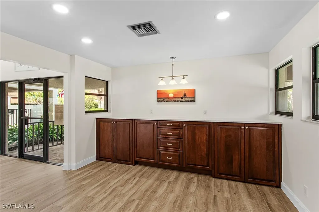 525 Serendipity Drive Naples FL 34108