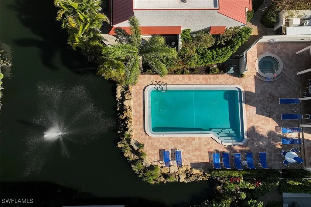 525 Serendipity Drive Naples FL 34108