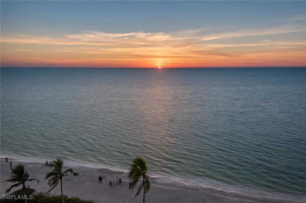 525 Serendipity Drive Naples FL 34108