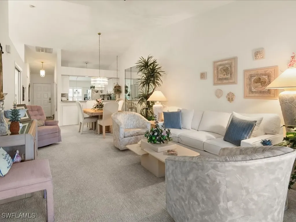 10806 Queen Anne Lane Naples FL 34109