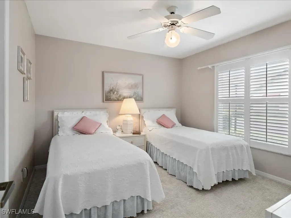 10806 Queen Anne Lane Naples FL 34109