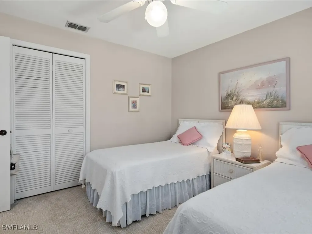 10806 Queen Anne Lane Naples FL 34109