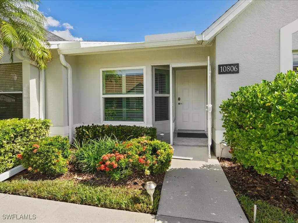 10806 Queen Anne Lane Naples FL 34109