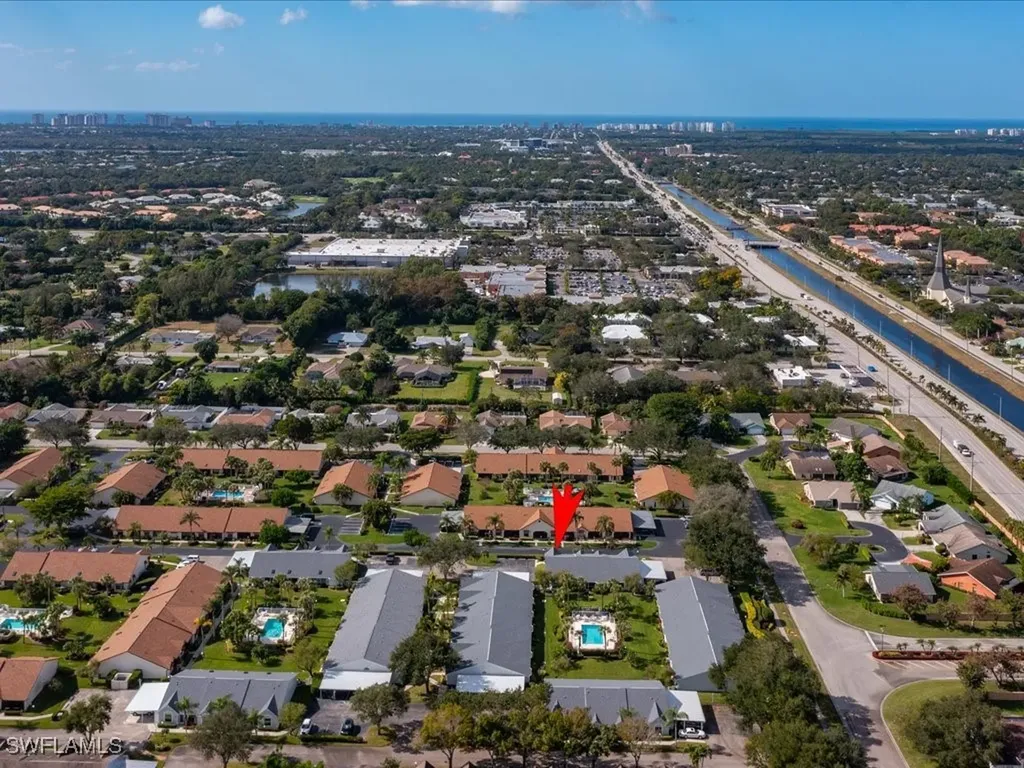 10806 Queen Anne Lane Naples FL 34109