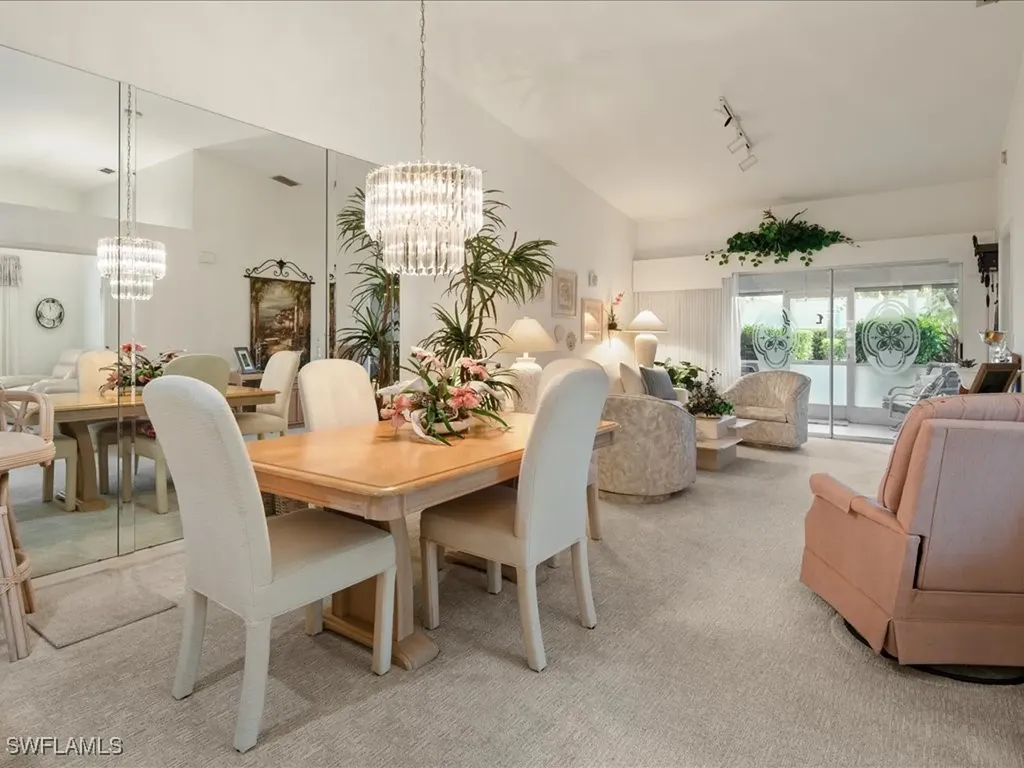 10806 Queen Anne Lane Naples FL 34109