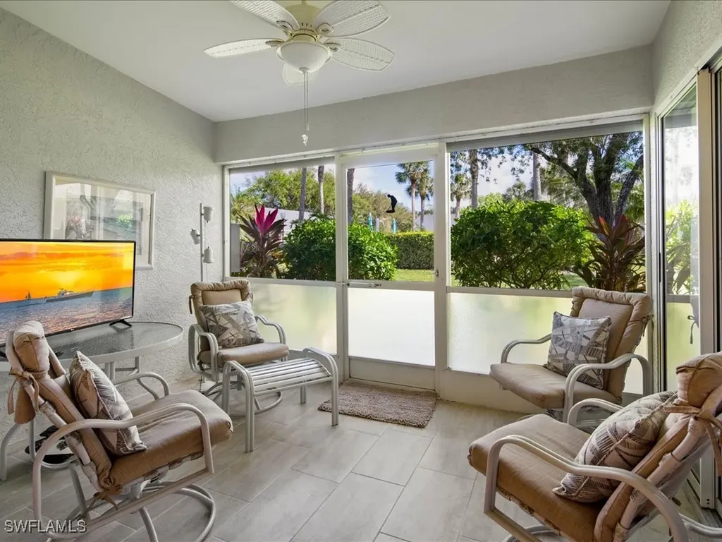 10806 Queen Anne Lane Naples FL 34109