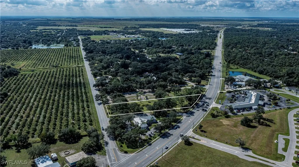 891 W Hickpochee Avenue Labelle FL 33935