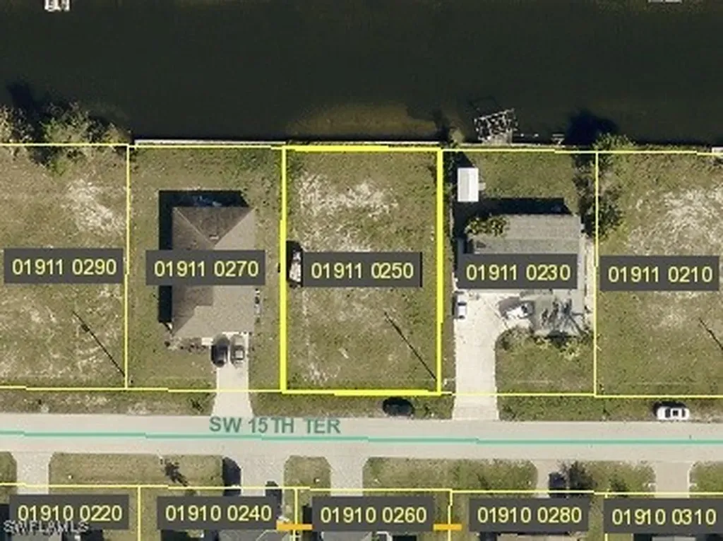 601 SW 15th Terrace Cape Coral FL 33991