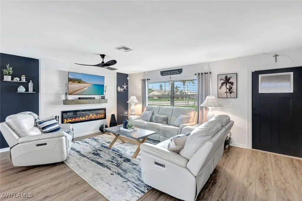 4311 Pelican Boulevard Cape Coral FL 33914