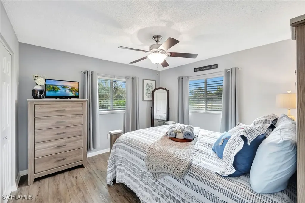 4311 Pelican Boulevard Cape Coral FL 33914