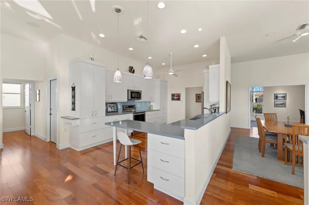 819 Birdie View Point Sanibel FL 33957
