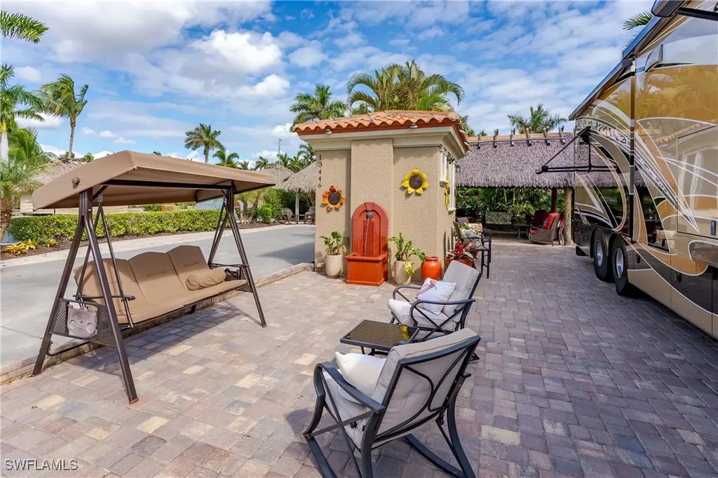 13446 Ladyfish Lane Naples FL 34114