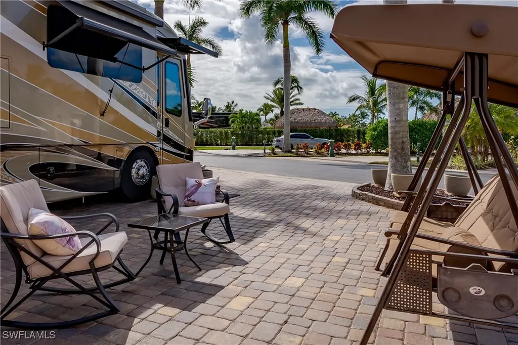 13446 Ladyfish Lane Naples FL 34114