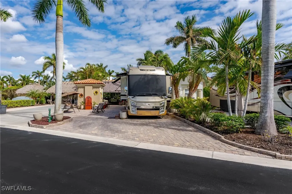 13446 Ladyfish Lane Naples FL 34114