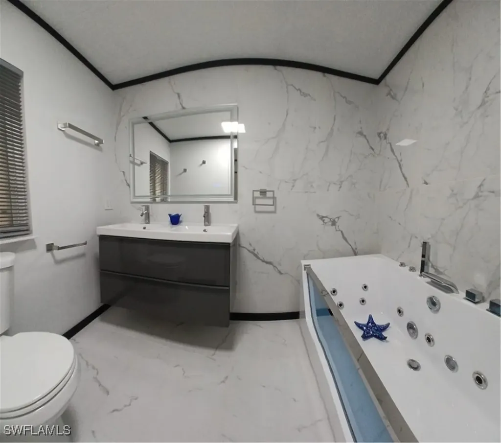 5502 Ben Franklin Lane North Fort Myers FL 33917