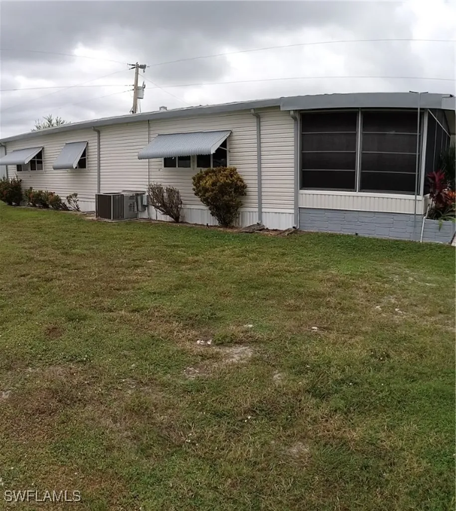 5502 Ben Franklin Lane North Fort Myers FL 33917