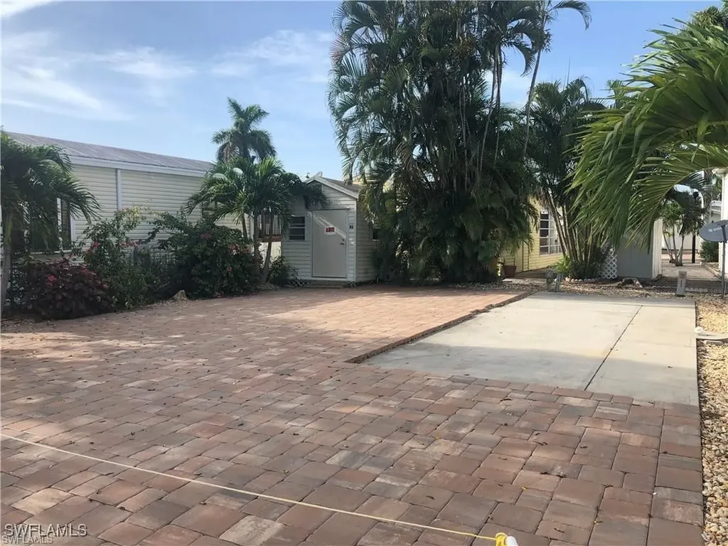 5628 Red Bird Lane Fort Myers FL 33908