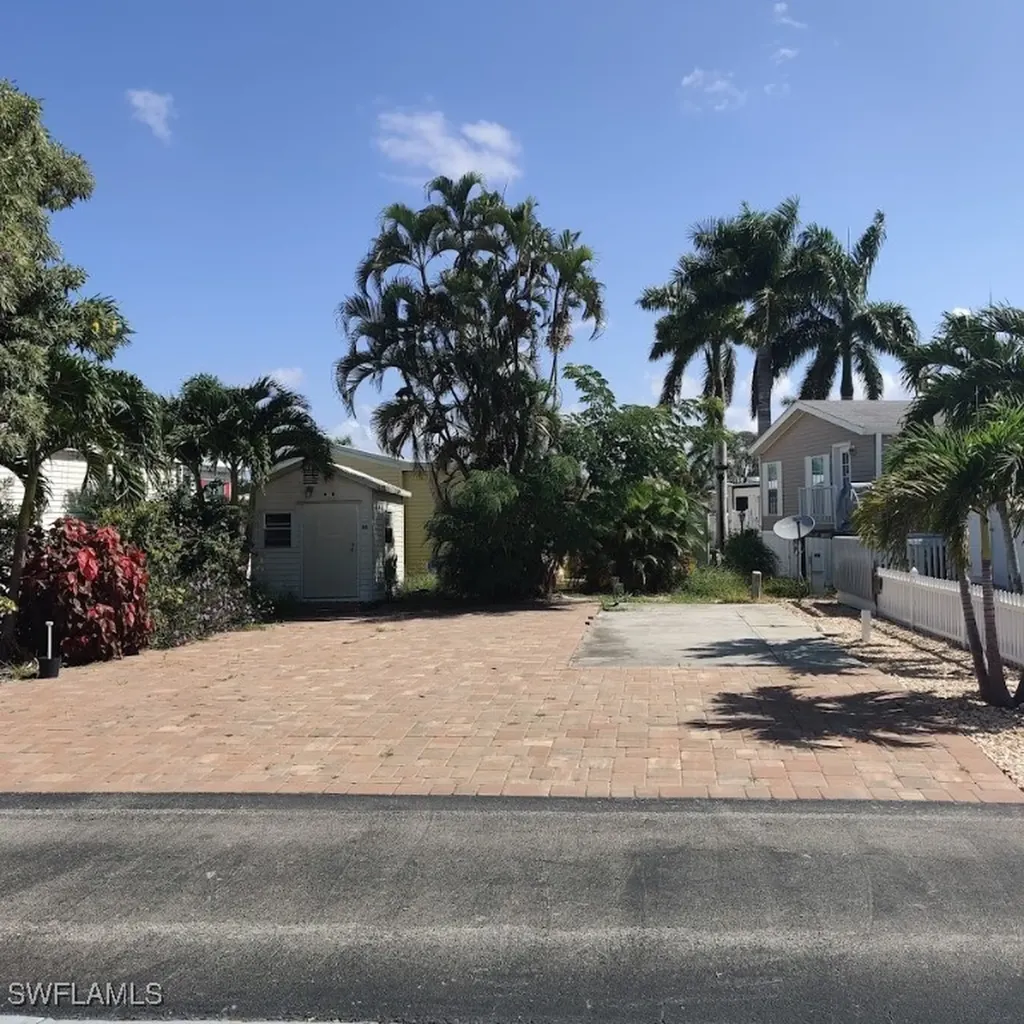 5628 Red Bird Lane Fort Myers FL 33908