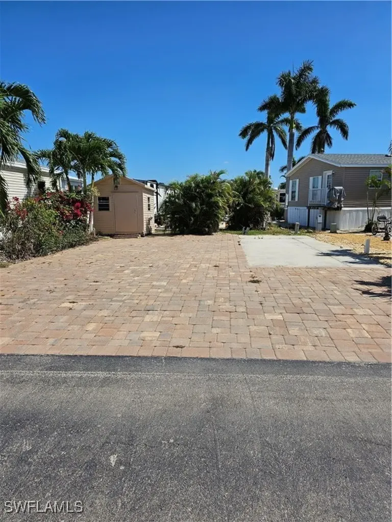 5628 Red Bird Lane Fort Myers FL 33908