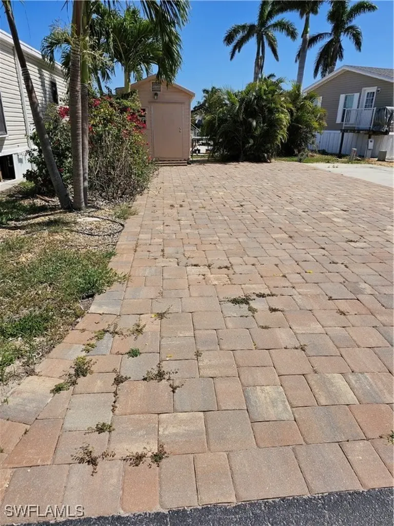 5628 Red Bird Lane Fort Myers FL 33908