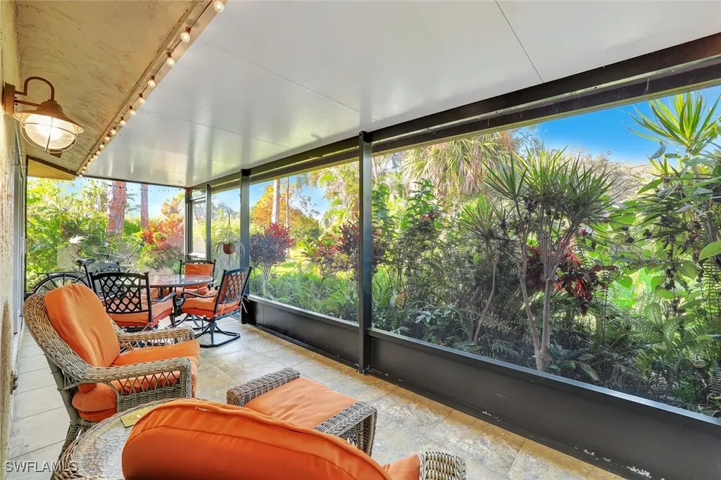 70 Glades Boulevard Naples FL 34112