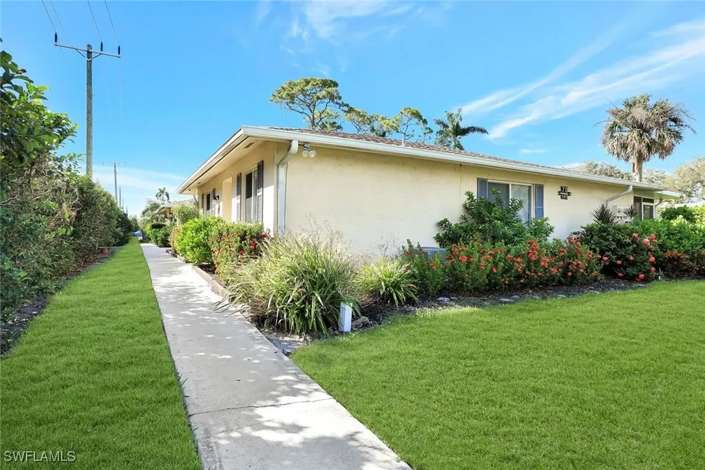 70 Glades Boulevard Naples FL 34112
