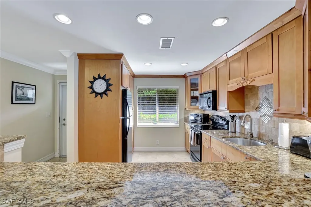 70 Glades Boulevard Naples FL 34112