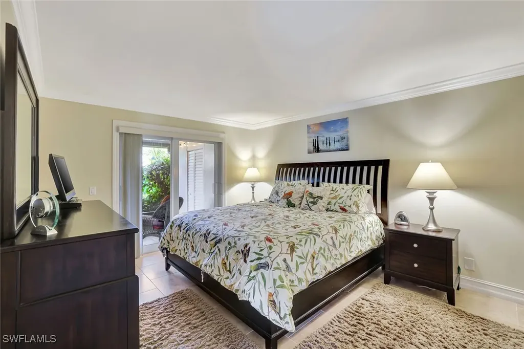 70 Glades Boulevard Naples FL 34112