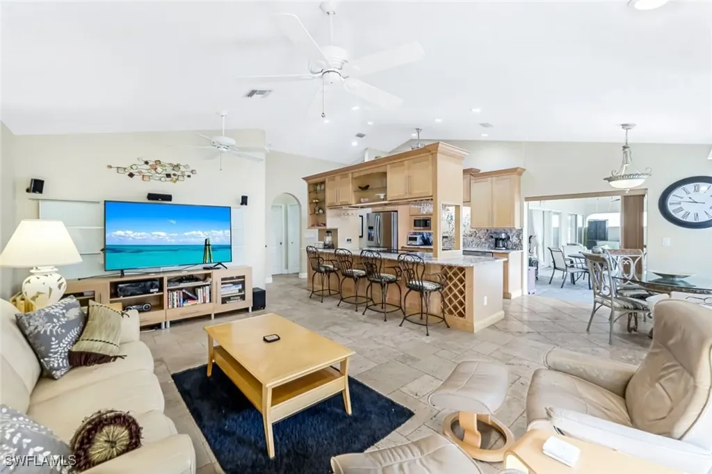 206 SE 19th Lane Cape Coral FL 33990