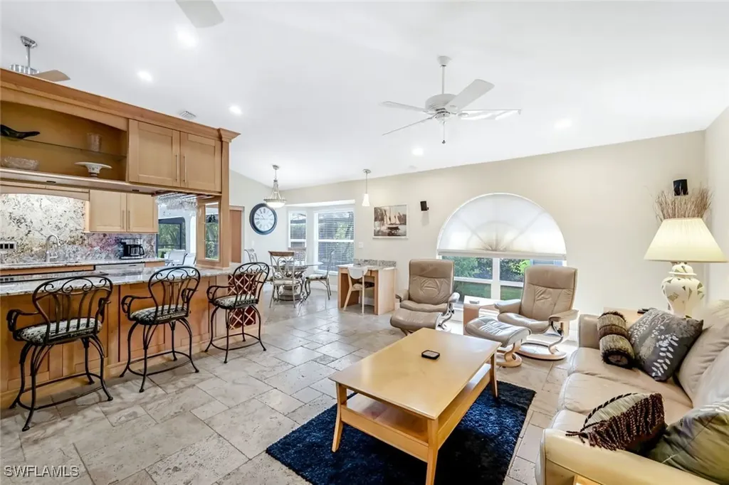 206 SE 19th Lane Cape Coral FL 33990