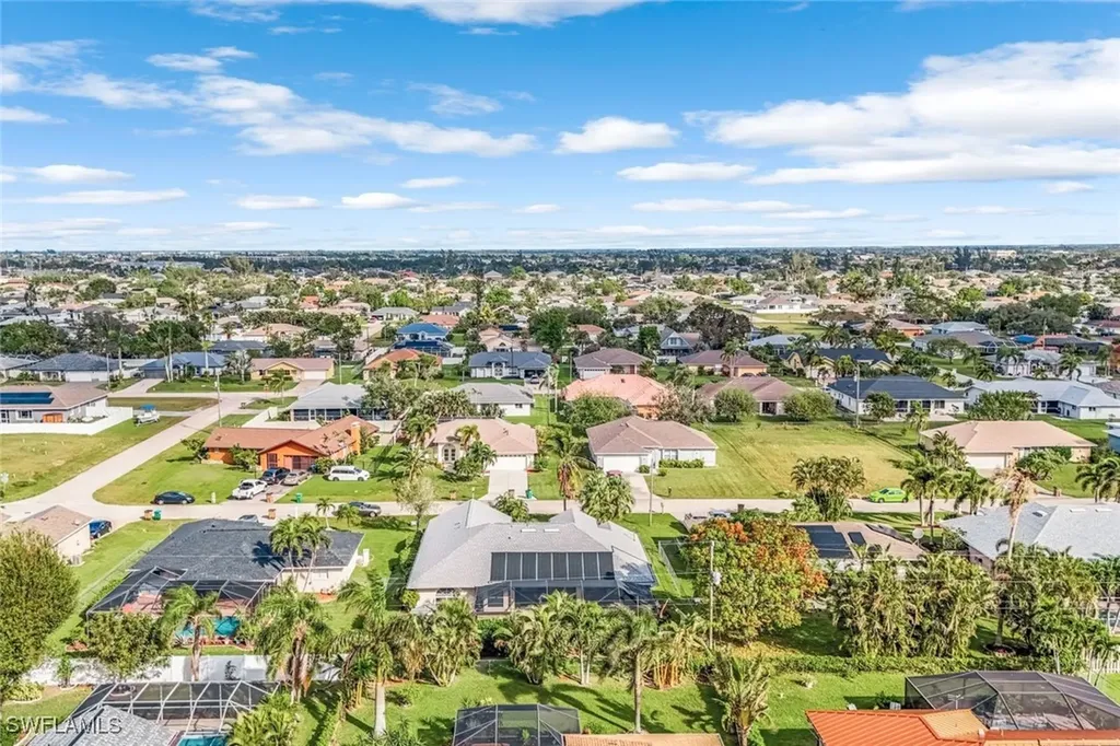 206 SE 19th Lane Cape Coral FL 33990