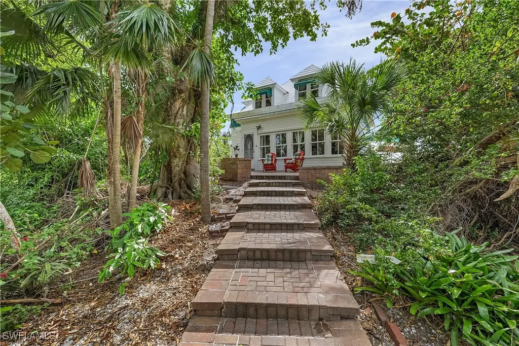 13841-13845 Robert Road Bokeelia FL 33922