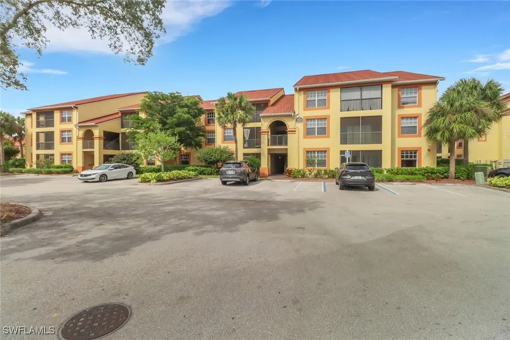 7975 Preserve Circle Naples FL 34119
