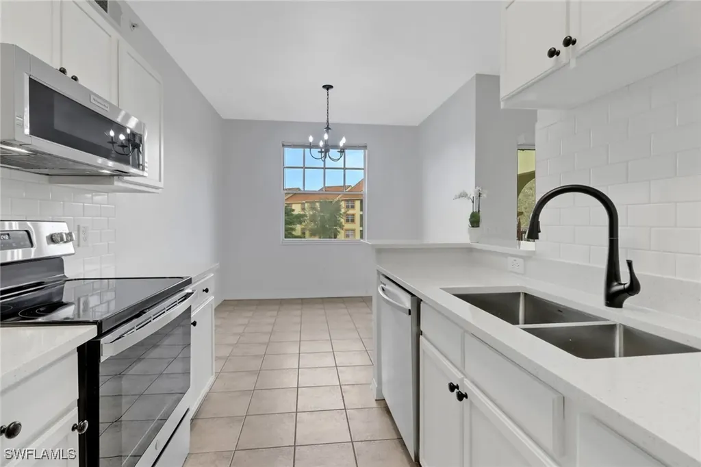 7975 Preserve Circle Naples FL 34119