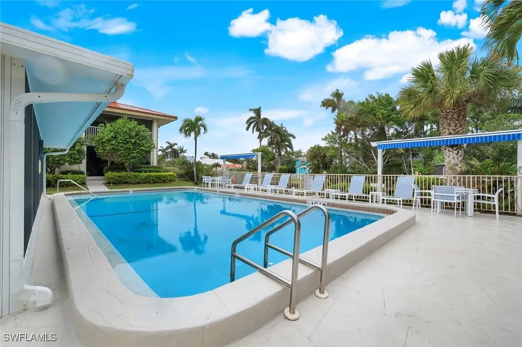 1200 Cherrystone Court Naples FL 34102