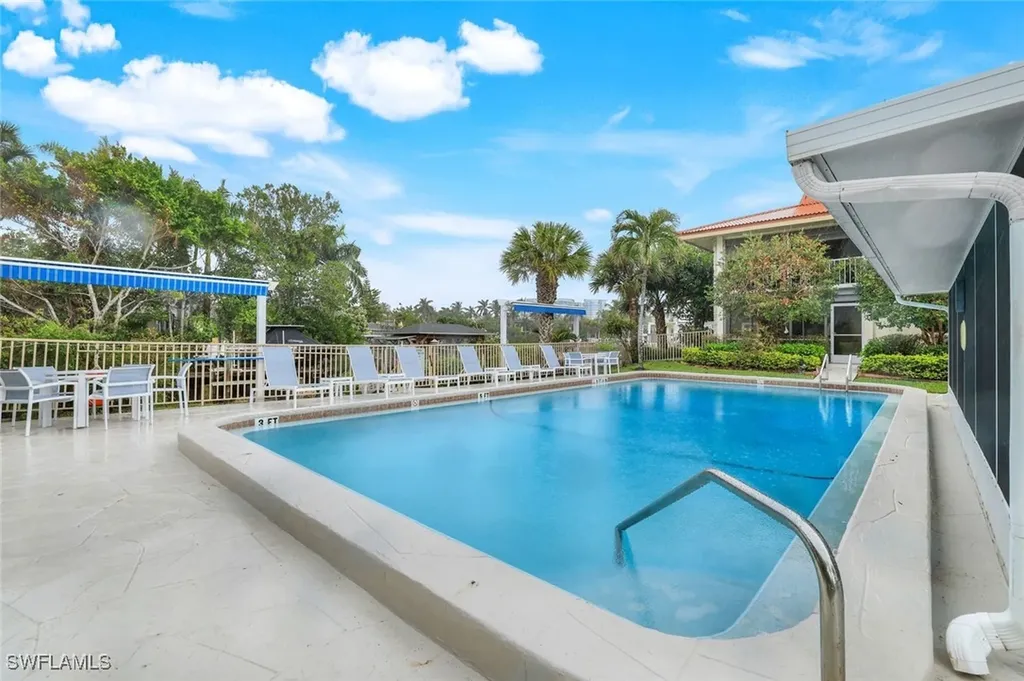 1200 Cherrystone Court Naples FL 34102