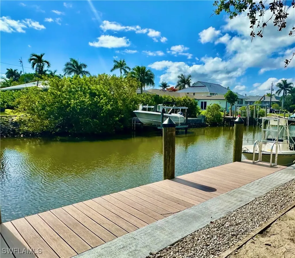 1200 Cherrystone Court Naples FL 34102