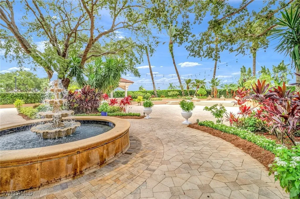 5697 Heron Lane Naples FL 34110