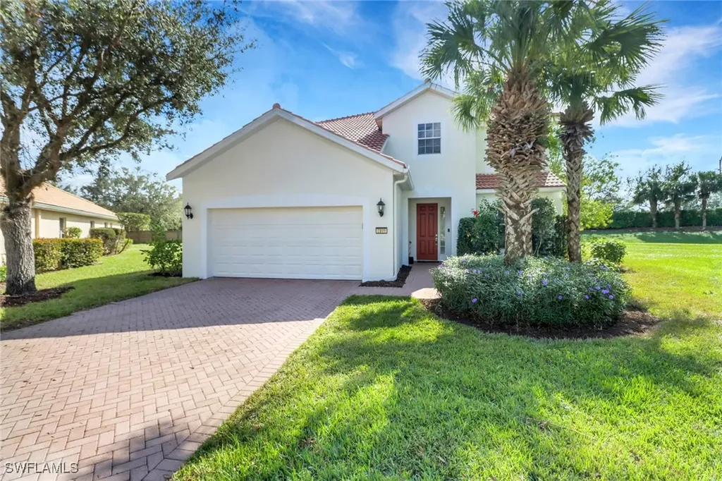 2105 Fairmont Lane Naples FL 34120