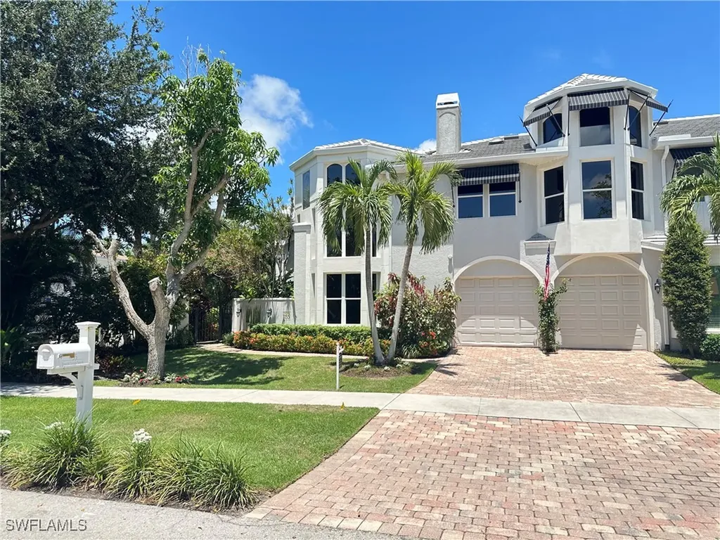 1155 4th Street S Naples FL 34102