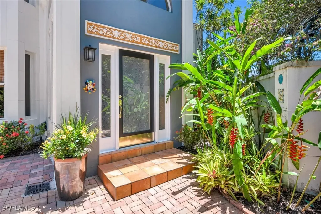 1155 4th Street S Naples FL 34102