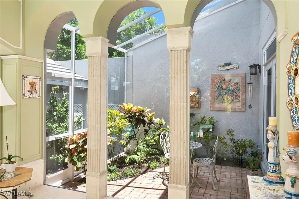1155 4th Street S Naples FL 34102