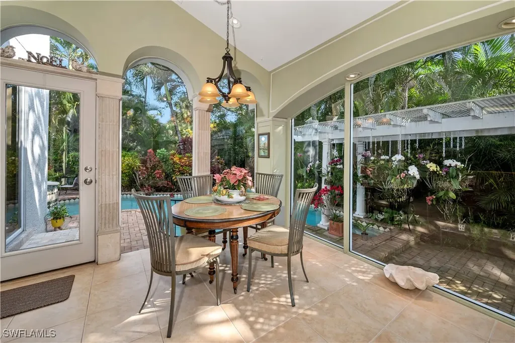 1155 4th Street S Naples FL 34102