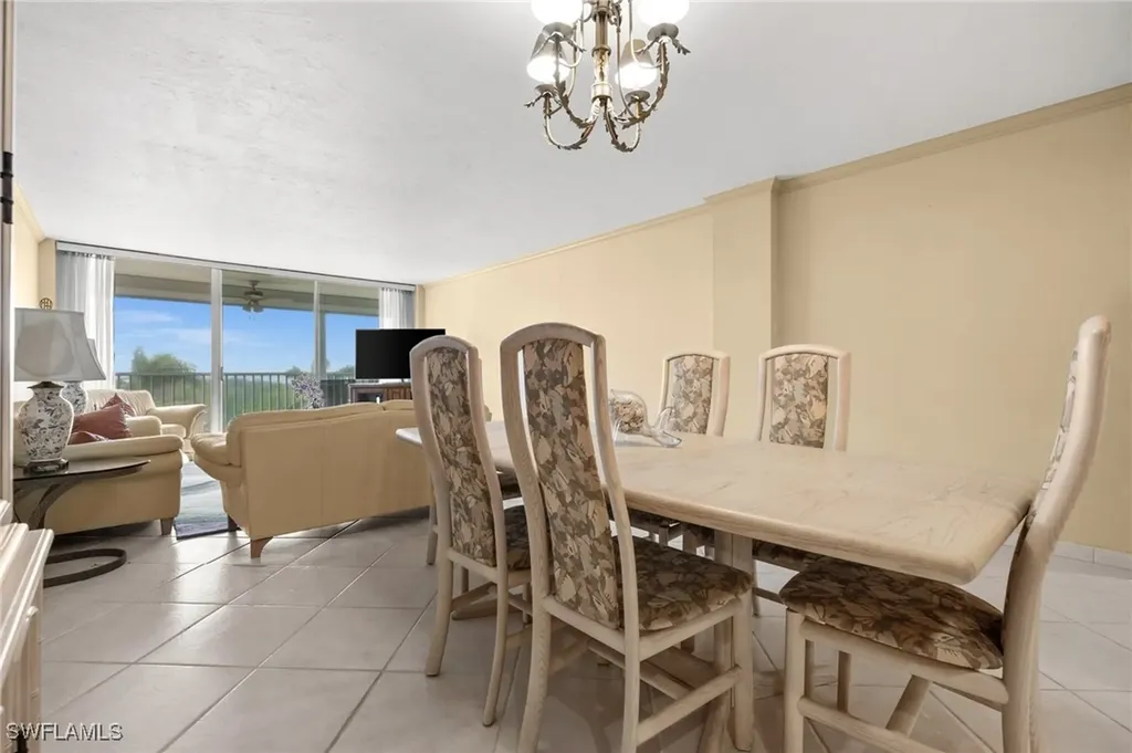 3 Bluebill Avenue Naples FL 34108