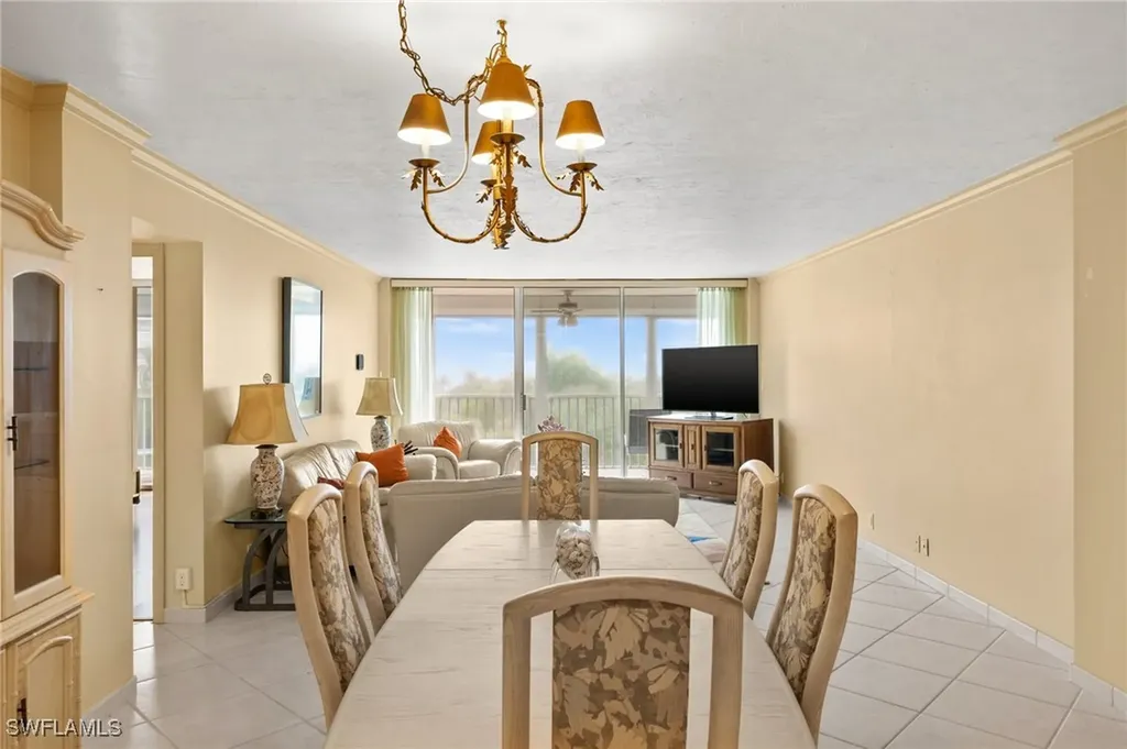 3 Bluebill Avenue Naples FL 34108