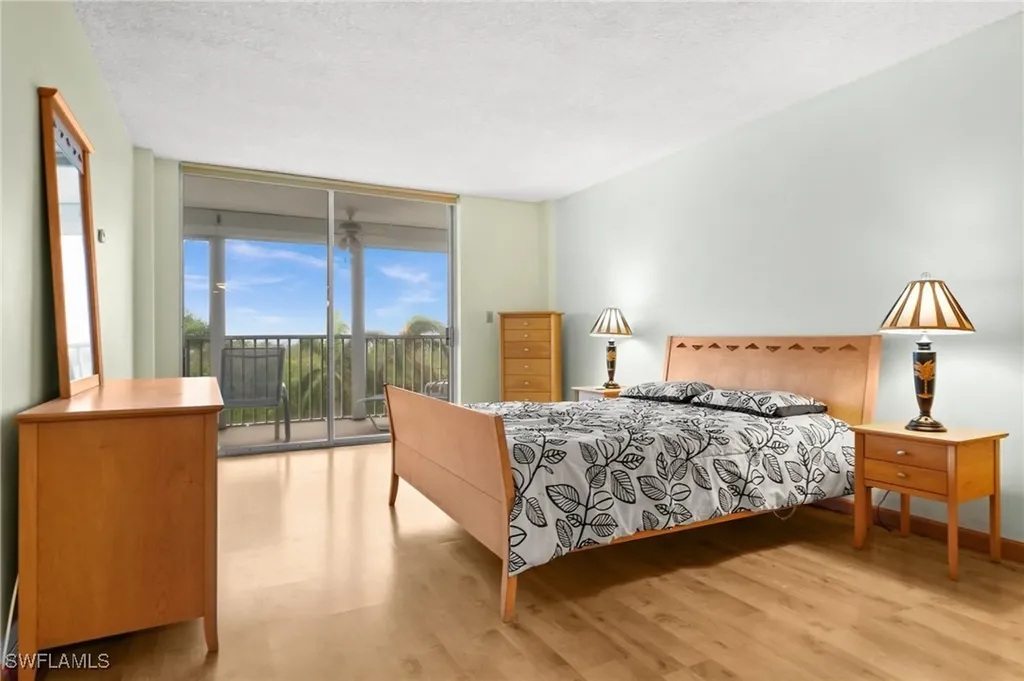 3 Bluebill Avenue Naples FL 34108