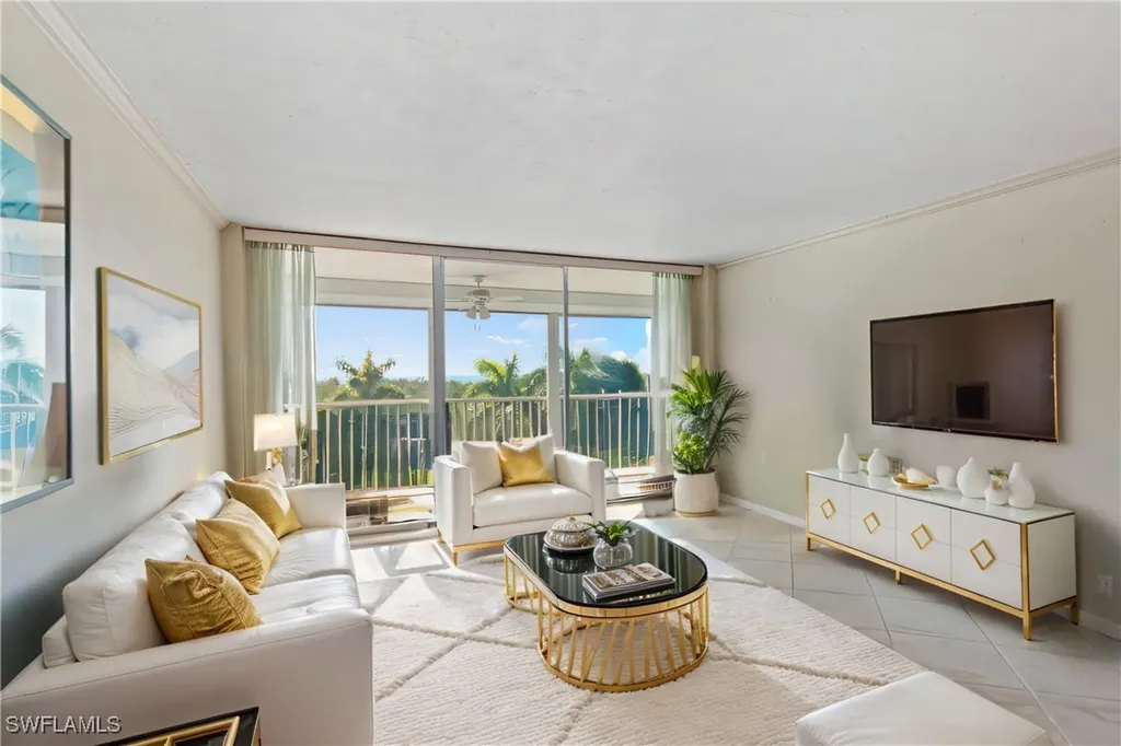 3 Bluebill Avenue Naples FL 34108
