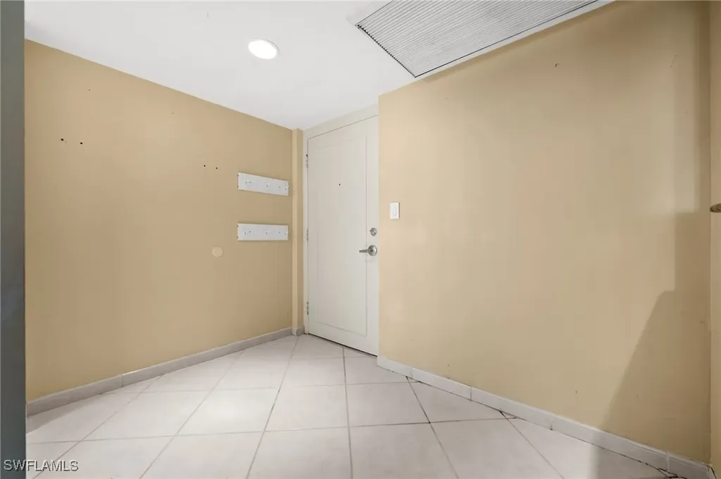 3 Bluebill Avenue Naples FL 34108
