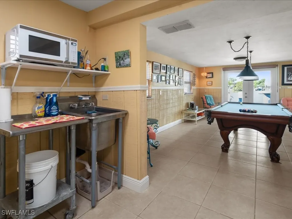 565 Coconut Avenue Goodland FL 34140